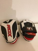 Boxpratzen Pratzen Handpratze Kickboxen Boxen Kampfsport Fitness Nordrhein-Westfalen - Paderborn Vorschau