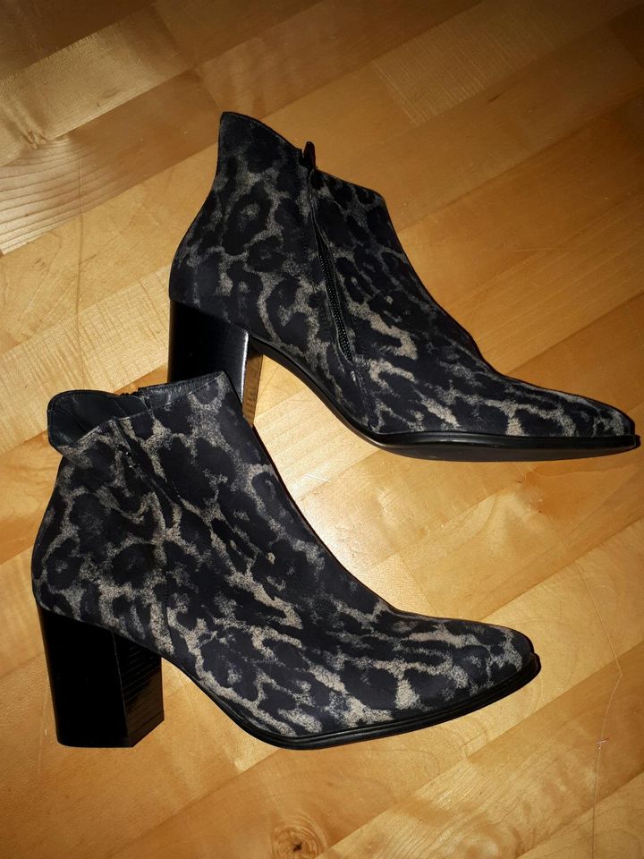 NEU! Paul Green Stiefelette, Boots, animal print, Leo, Gr. 6 1/2 in Stuttgart