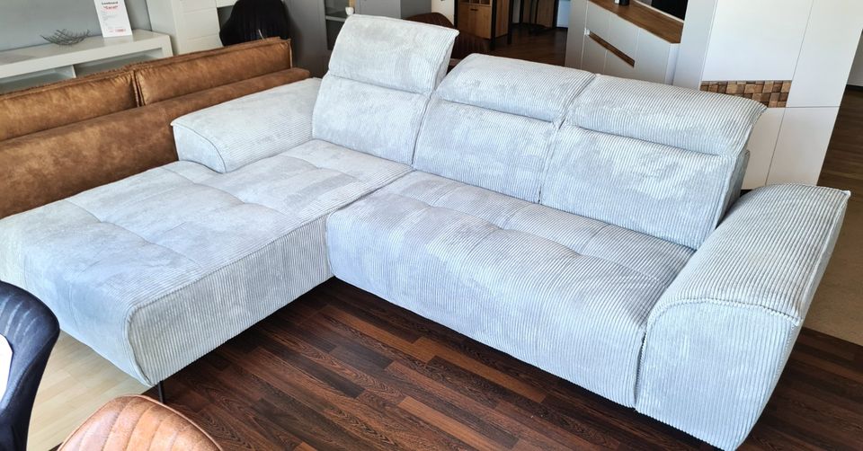 Sofa Couchgarnitur L-Form Silbergrau elektr Sitztiefenverstellung in Steinheim