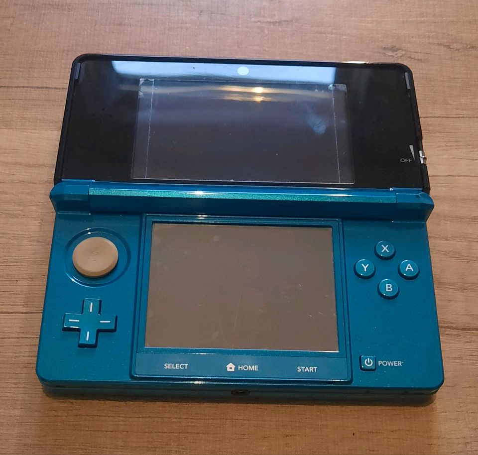 Nintendo 3DS Aqua Blau in Bad Frankenhausen/Kyffhäuser