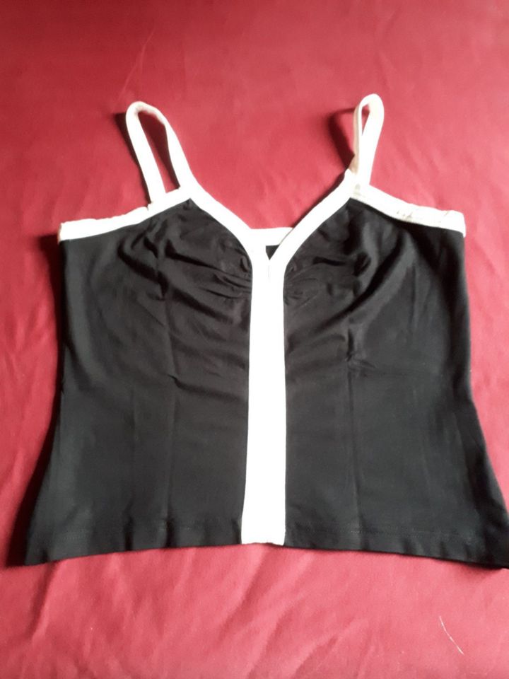 Da.Kleidungspaket, Samthose schwarz, mit 3 Tops, festlich, Gr.42 in Wadgassen