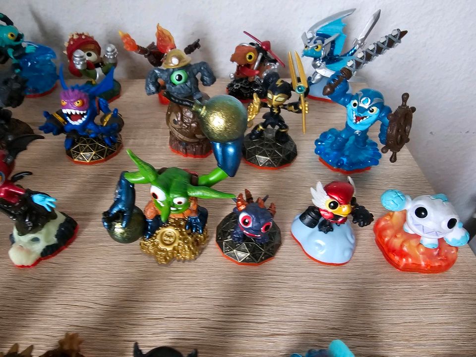 Skylanders Trap Team Figuren 3DS Nintendo Wii U PS4 PS3 Xbox One in Aachen