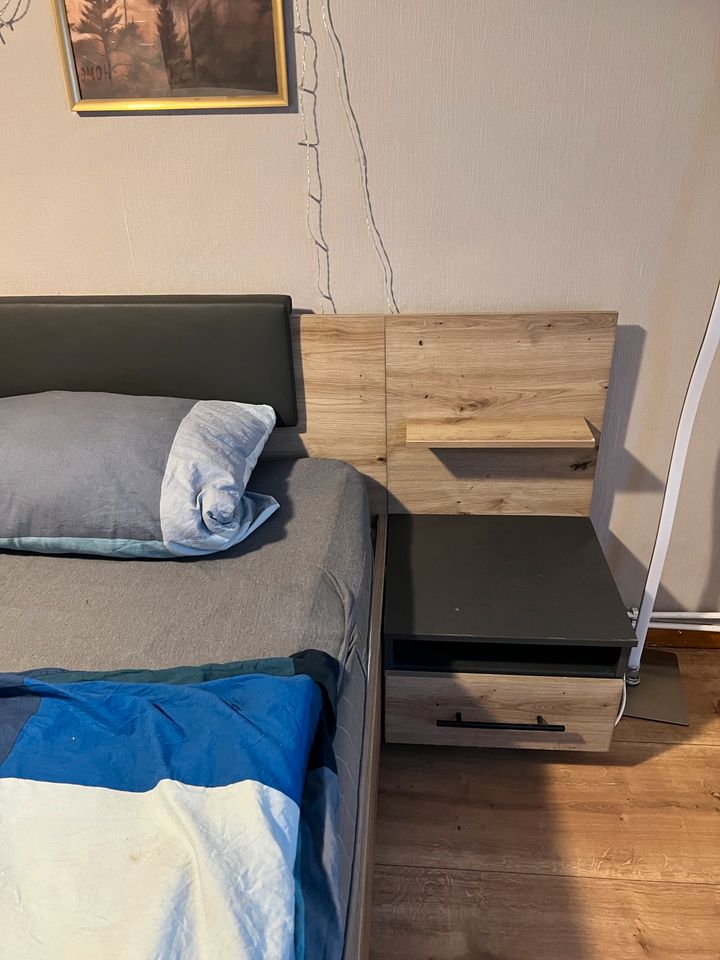 Bett / Schlafzimmer in Attendorn