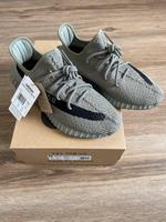 Adidas Yeezy Boost 350 V2 granit US9 NEU Hessen - Kelkheim Vorschau