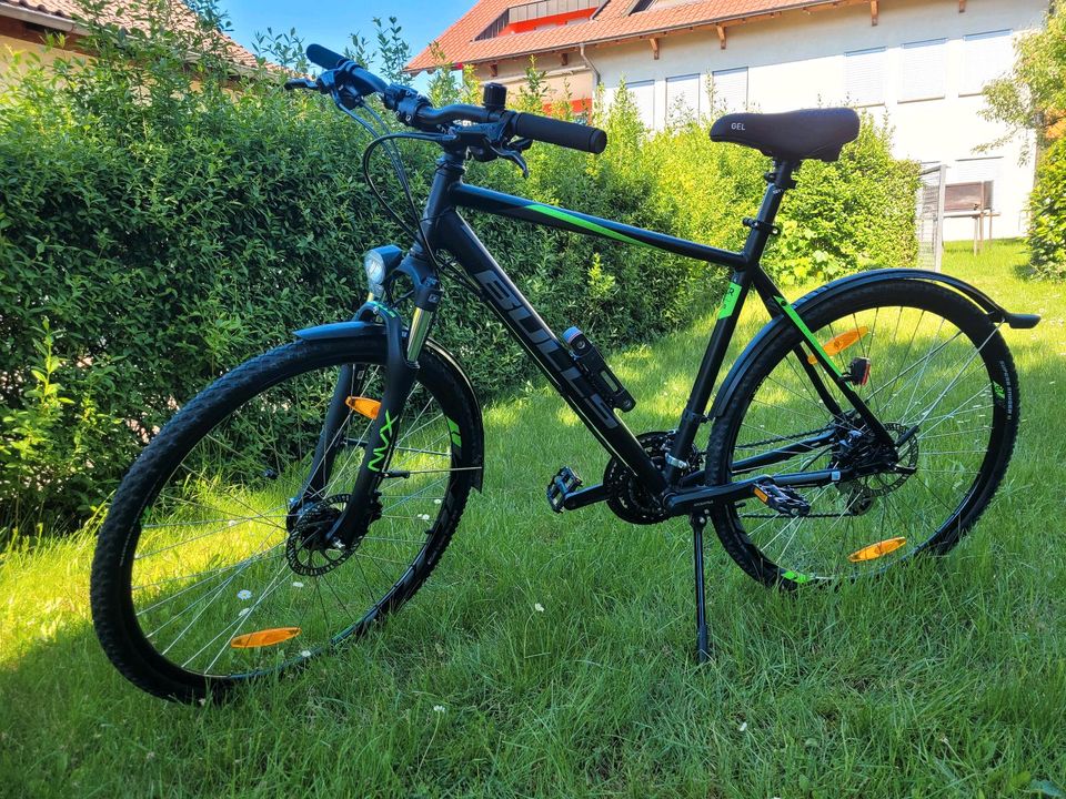 Fahrrad Bulls Schwarz-Grün *neuwertig* in Marxzell