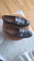 Klassische schwarze Loafer mit goldfarbener Schnalle – top Zustan Düsseldorf - Bilk Vorschau