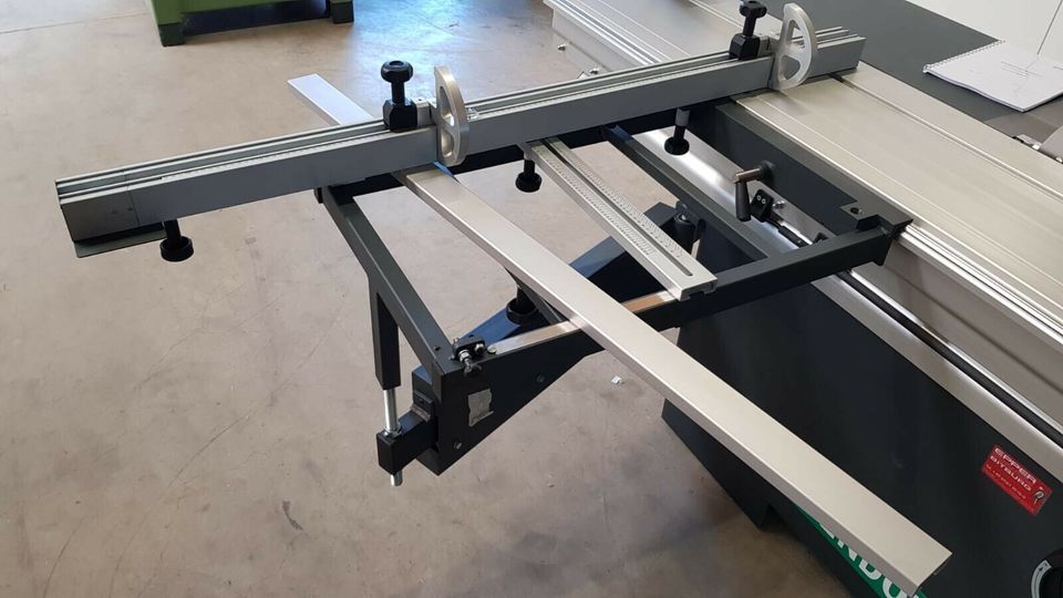 Altendorf WA6 Formatsäge mit Vorritzer sofort verfügbar in Bitburg