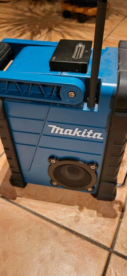 Makita Baustellenradio in Gnarrenburg