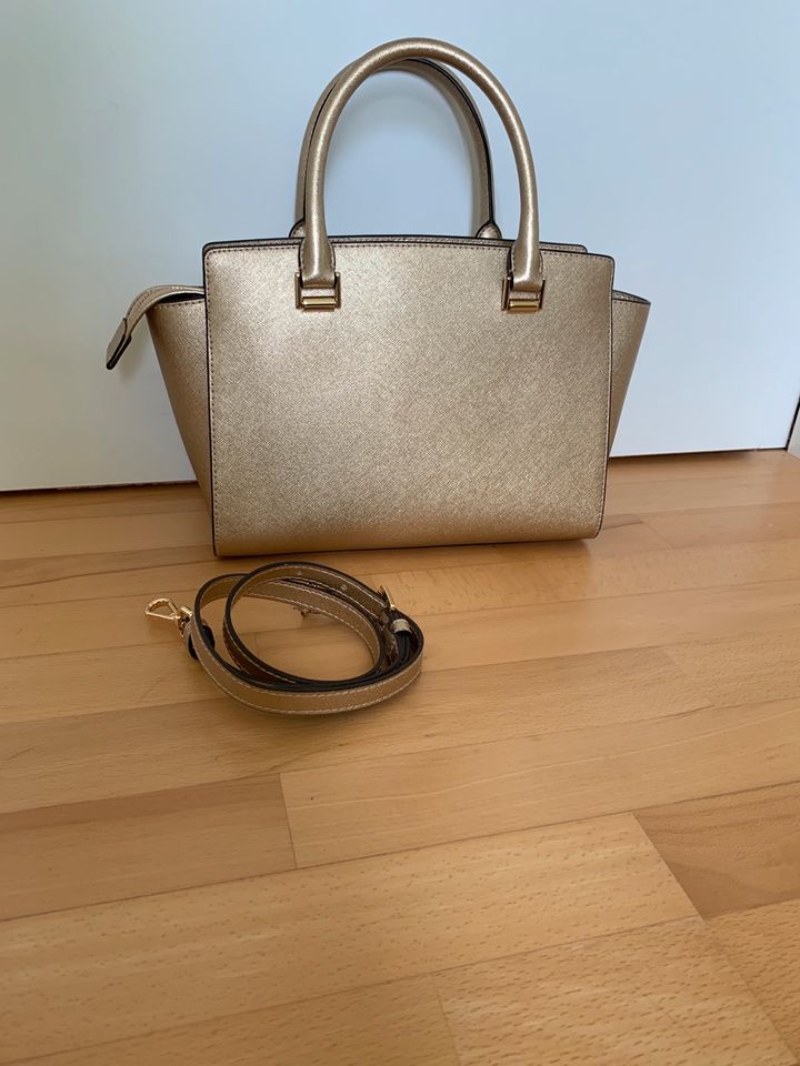 Michael Kors Tasche Handtasche Gold in Hannover