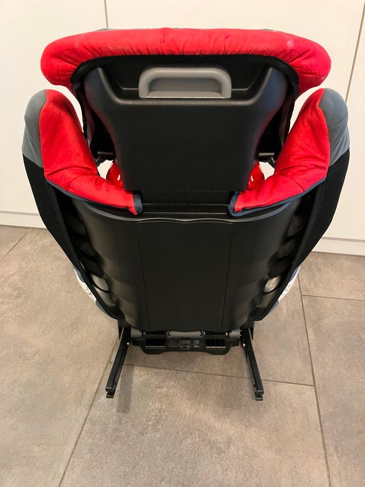 Storchenmühle Solar 2 - mitwachsender Autositz IsoFix in Niederwerrn