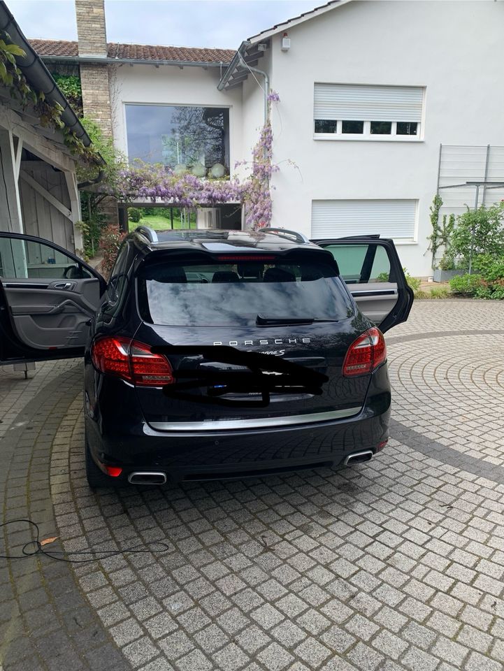 Porsche Cayenne S V8 400 PS Vollaustattung in Würzburg