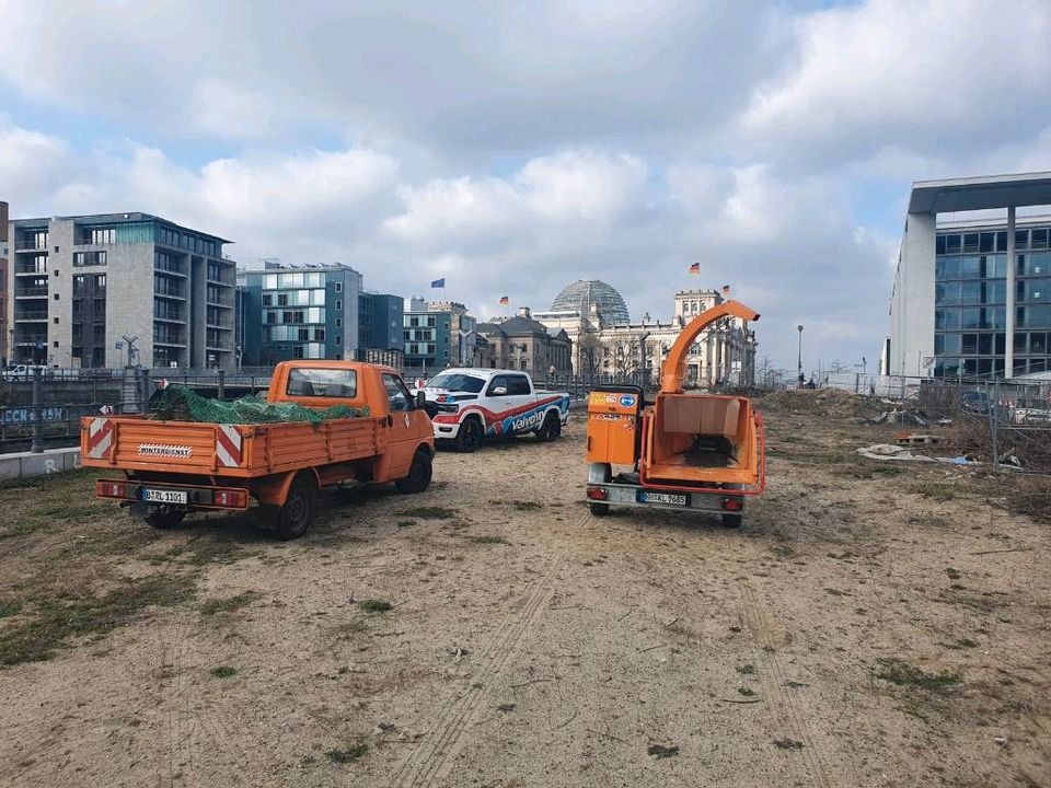 Gartenpflege Pflasterarbeiten Erdarbeiten in Berlin