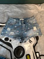 Damen Jeans Shorts mit Blumen Print Gr. S Saarland - Neunkirchen Vorschau