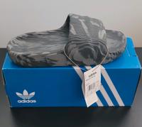 Adidas Adilette 22 grau Camouflage (IE7760) Gr. 44 ½ Smoke Gray Thüringen - Erfurt Vorschau