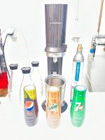 SodaStream mit 3 Glasflaschen und Zubehör Niedersachsen - Stadthagen Vorschau
