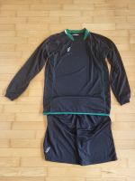 Neues Trikot Set, Schiedsrichter Set, schwarz, Gr. L, für 15€. Düsseldorf - Wersten Vorschau