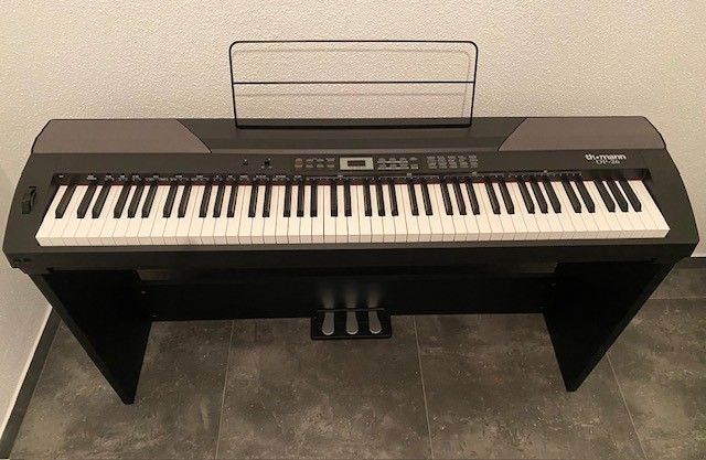 Digitales Piano 'DP-26' Komplett-Set von "Thomann" in Abtswind