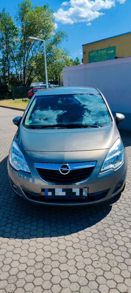 Opel Meriva B Gebrauchtwagen Top Zustand in Burg (Spreewald)
