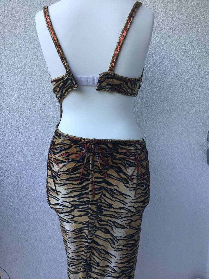 Bauchtanzkostüm - Tigerkleid mit Stulpen von Bella in Hildesheim