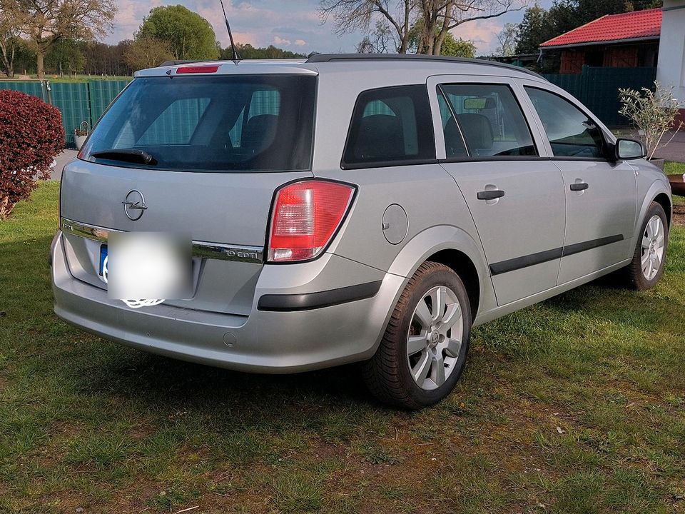 Opel Astra Caravan 1.9 Station in Muldestausee