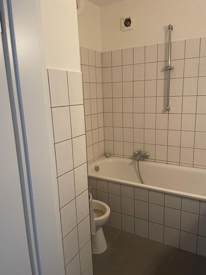 Anfragestopp - In der Altstadt - Renovierte 2-Zimmer Wohnung zu sofort bezugsfertig in Bielefeld