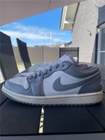 Jordan 1 low vintage Stealth grey in Größe 42 Niedersachsen - Bad Bodenteich Vorschau