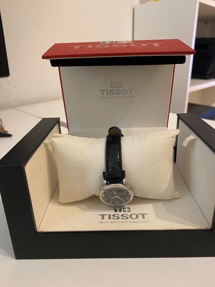 ALTE TISSOT SWISS WATCH 1853   15 Jahre alt in Worms