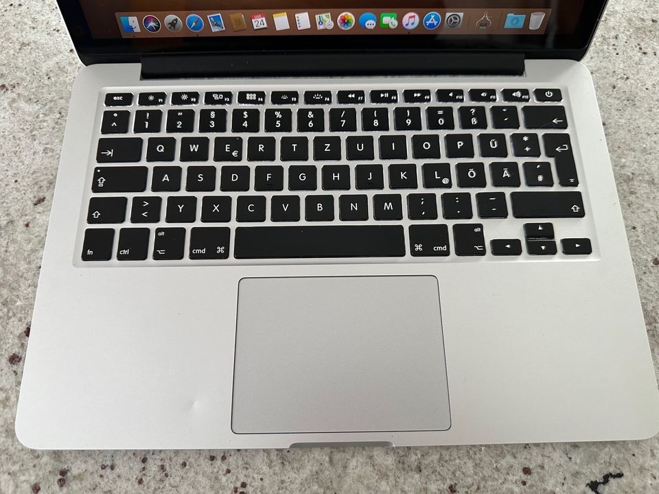 Apple MacBook Pro 13“ A1502 2015, 2,7GHz, 8GB Ram in Barsinghausen