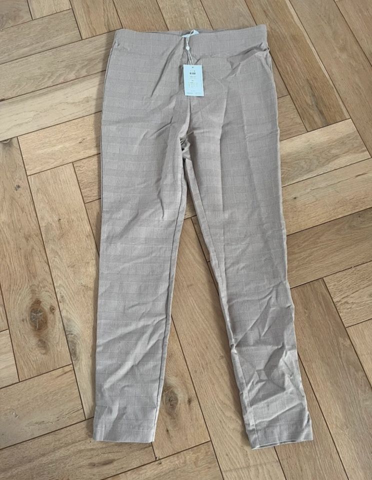 Kleiderpaket 60 Teile H&M Zara Asos Mango L XL XXL in Taunusstein