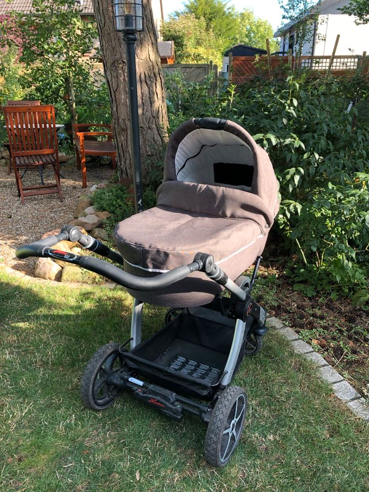 Kinderwagen Hartan GT Racer mit Buggy u. Adapter für Babyschale in Sachsenhagen