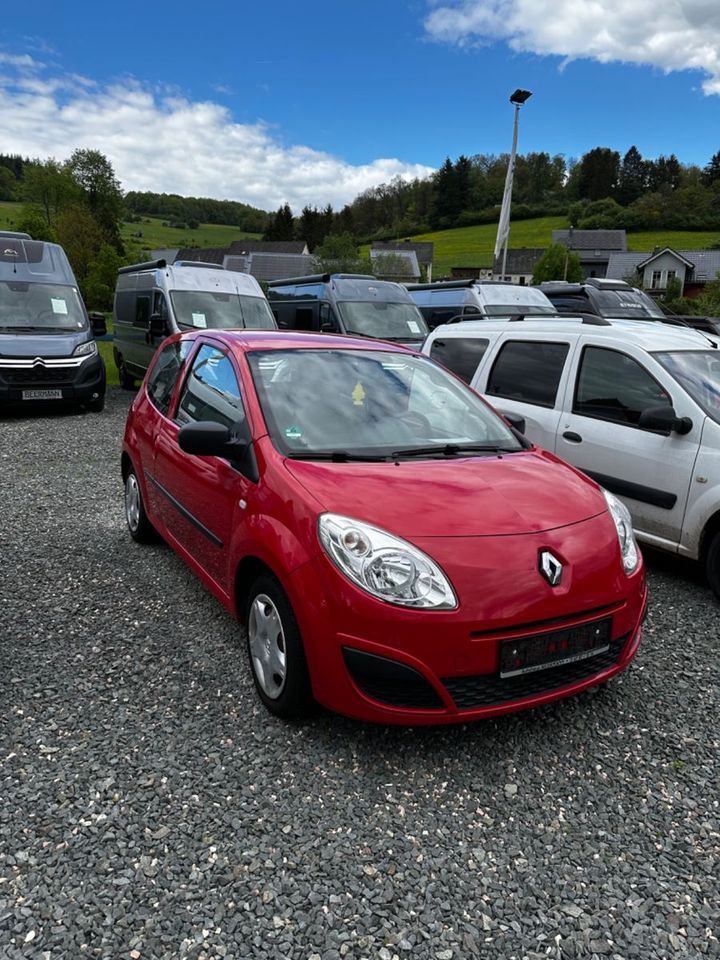 Renault Twingo Authentique in Niederbrombach