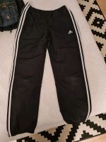 Adidas Sporthose Gr XS Niedersachsen - Schöningen Vorschau