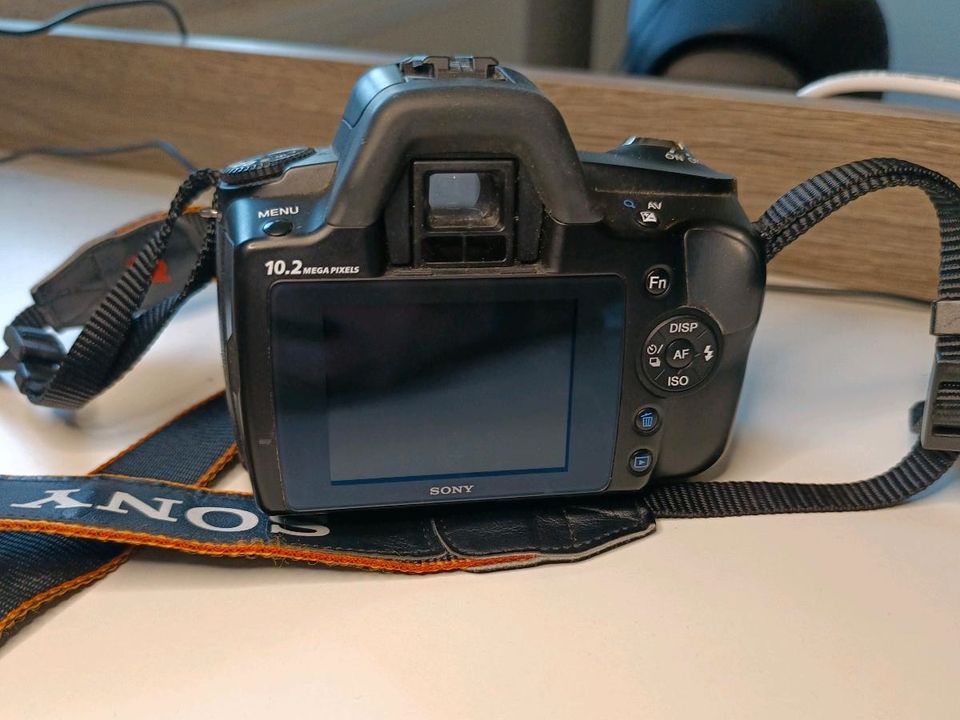 Sony Alpha a 230 digitale Spiegelreflexkamera DSLR Gehäuse Body in Barntrup
