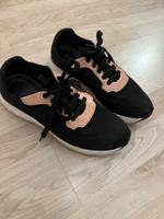 Sneaker Prada 40 Baden-Württemberg - Grafenau Vorschau