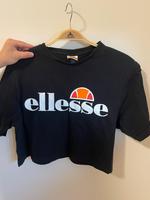 Schwarzes ellesse T-Shirt Nürnberg (Mittelfr) - Mitte Vorschau