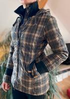KHUJO Winterjacke in Größe M Sachsen - Wilsdruff Vorschau