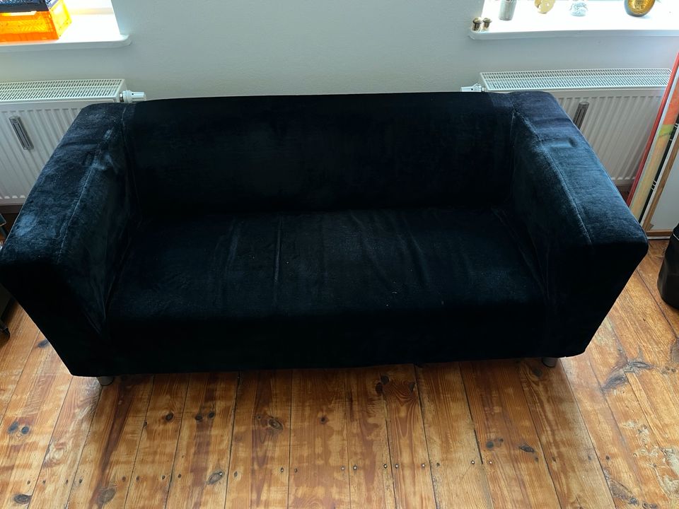 Ikea Klippan 2er-Sofa Schwarz m. Samtbezug in Evessen