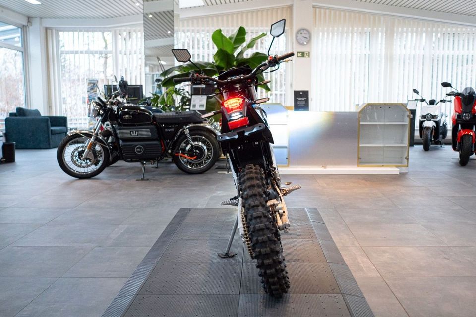 E-Motorrad | Trinity Panthera | Elektroenduro | KEINE Surron Varg in München
