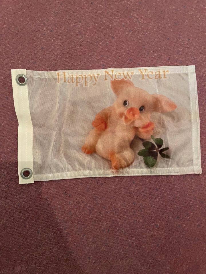 Mini Flagge „Happy New Year“ in Weselberg