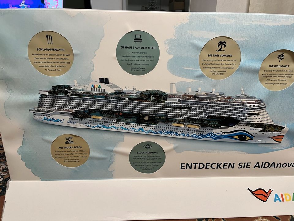 Werbeaufsteller AIDA Kreuzfahrtschiff in Dörentrup