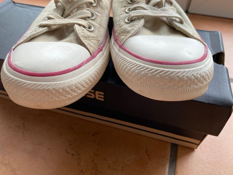 wNEU Converse Chucks 1x getragen Gr. 41,5 in Limburg