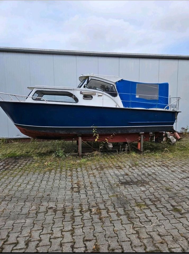 Kajütboot Stahlboot in Nödike