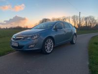 Opel Astra J Sports Tourer Niedersachsen - Westoverledingen Vorschau