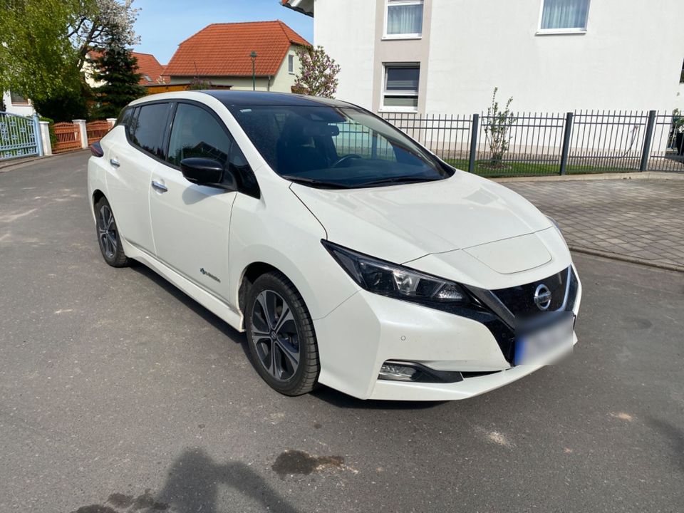 Nissan Leaf 150 PS 40KWH Acenta Acenta in Friedrichroda