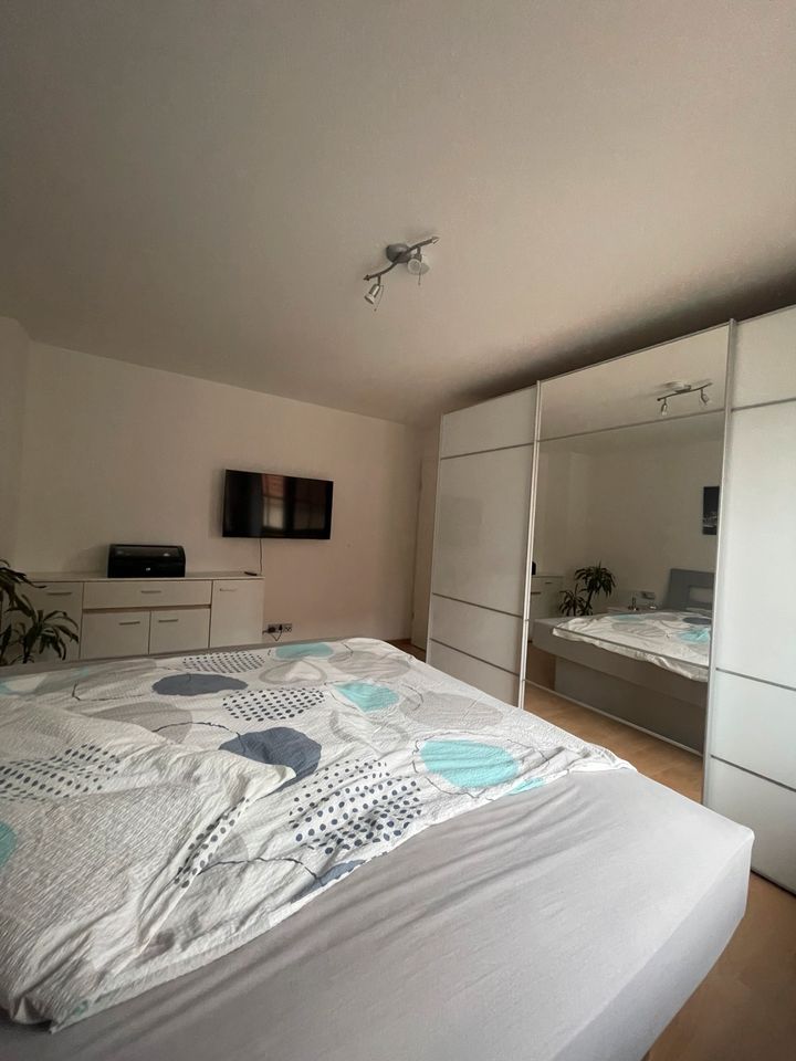 Möblierte 75 qm, 3,5 Zimmer Wohnung(Miete inklusive aller Kosten) in Öhringen