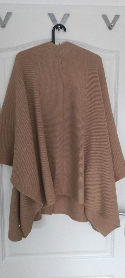 100 Prozent Cashmir Poncho  cognac neu in Schladen