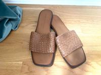 COX Flechtmuster Leder Pantolette Sandale 39 Braun Camel Leder Hamburg-Nord - Hamburg Barmbek Vorschau
