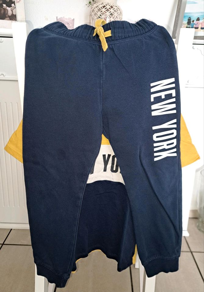 ★Cooles Set Hose & T-Shirt Gr. 110 116 H&M NY★ in Velen