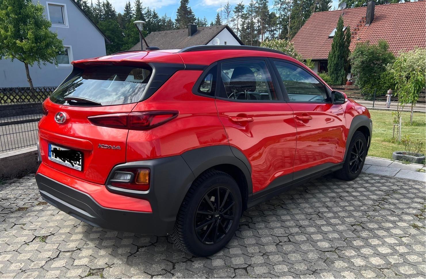 Abbildung des Autos Hyundai Kona  R-kamera L…