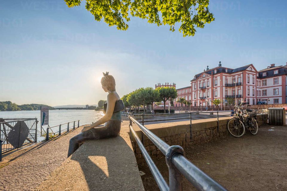 Modernes Wohnen in Toplage - 5-Zimmerwohnung mit Garten in Wiesbaden